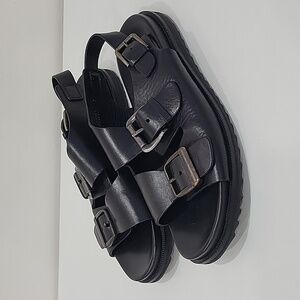 DOLCE GABBANA SANDALS.